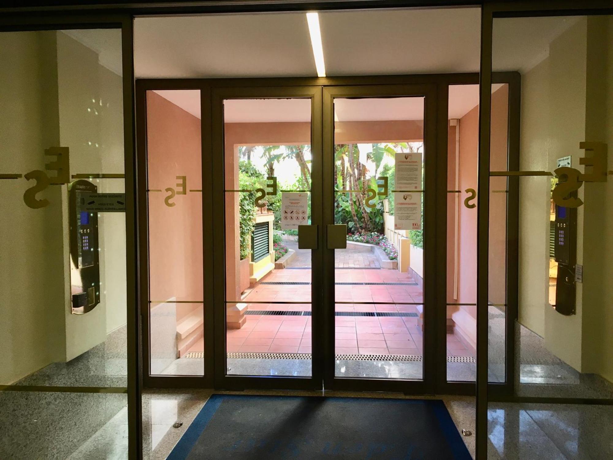 Monaco, Elegant & Quiet Renovated Apartment, In Fontvieille District, With Terrace & Pool, 15Min Walk To Port Hercule Monte-Carlo Exterior foto